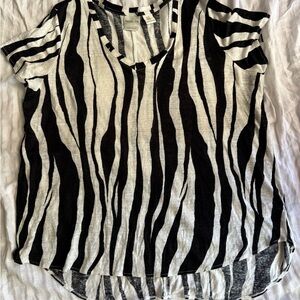 Rachel Zoe Zebra Print Short Sleeve Tee. 100% linen